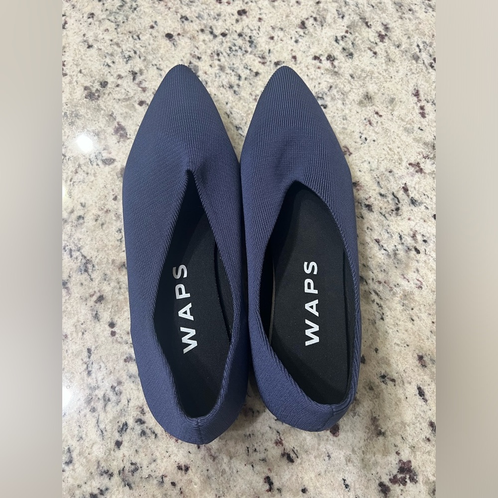 WAPS size 11.5 excellent condition navy blue flats